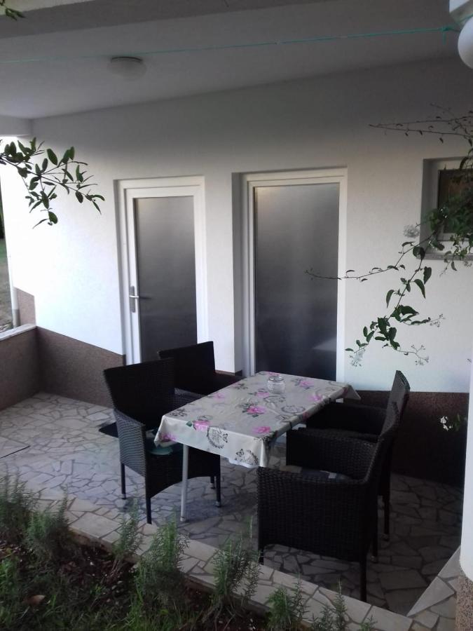 Kuca Moni Apartment Medulin Bagian luar foto